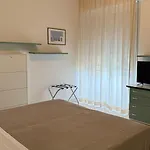 Hotel Ambassador Room Only